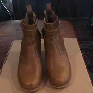 Swedish Hasbeens Boot in Size 8